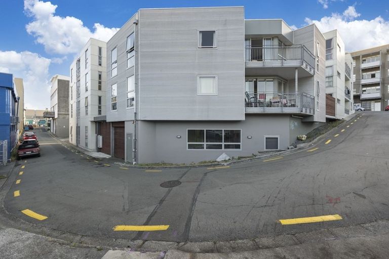 Photo of property in Hanson House, 1a/27 Hanson Street, Mount Cook, Wellington, 6021
