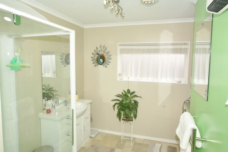 Photo of property in 19b Pemberton Crescent, Greerton, Tauranga, 3112