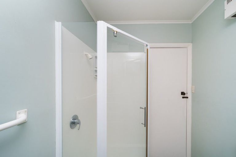 Photo of property in 64 Highbury Avenue, Highbury, Palmerston North, 4412