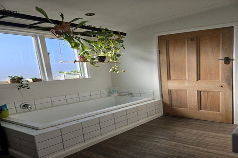 Photo of property in 56 Cridland Street East, Kaiapoi, 7630