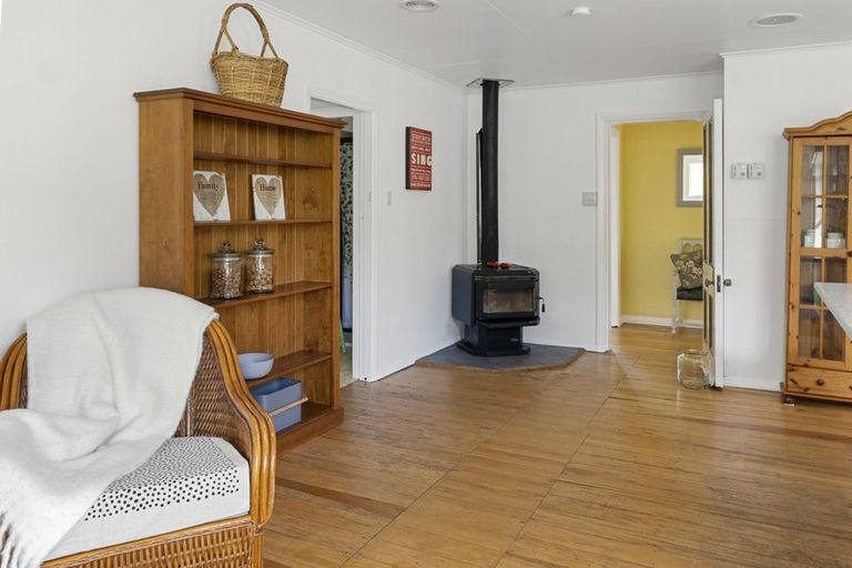 Photo of property in 915 Waiwhero Road, Ngatimoti, Motueka, 7196