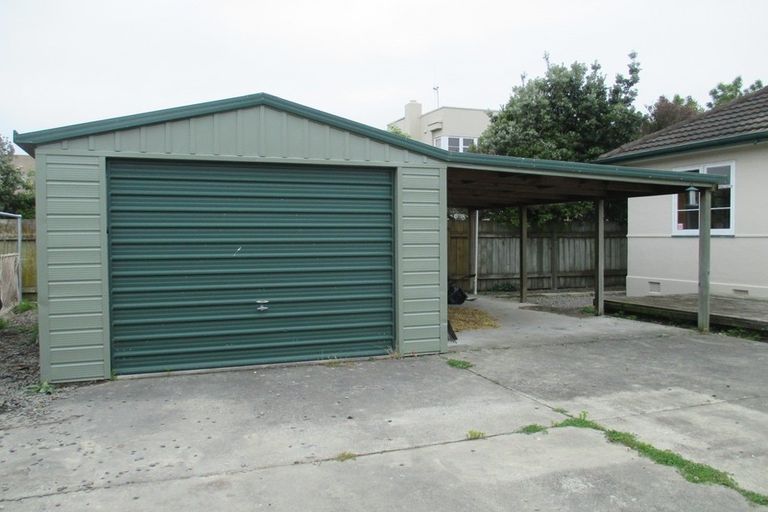 Photo of property in 42 Savage Crescent, West End, Palmerston North, 4412
