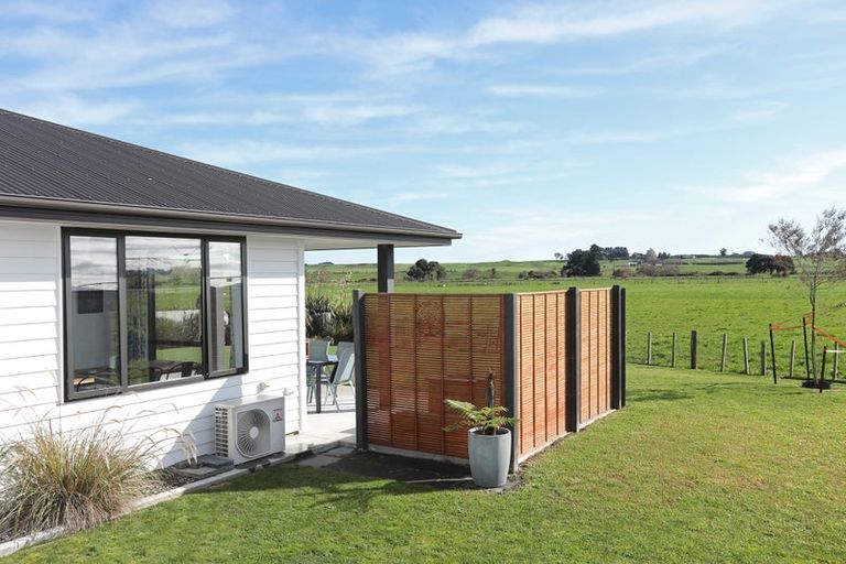 Photo of property in 6 George Street, Bulls, 4818