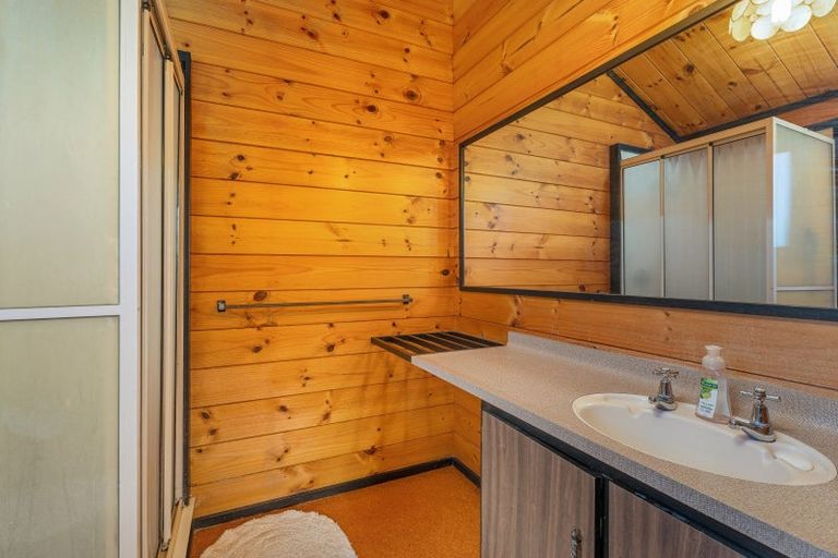 Photo of property in 85 Oyster Drive, Cooks Beach, Whitianga, 3591