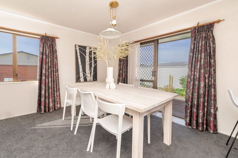 Photo of property in 48 Ashurst Avenue, Pukete, Hamilton, 3200