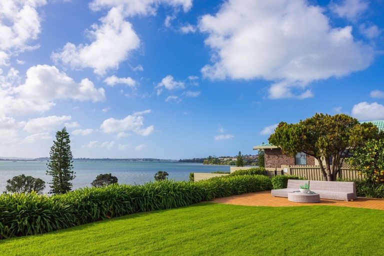 Photo of property in 32 Bramley Drive, Farm Cove, Auckland, 2012