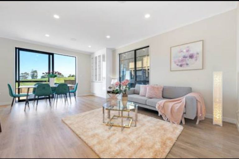 Photo of property in 20 Bendridge Street, Flat Bush, Auckland, 2019