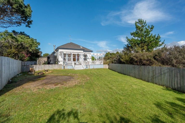 Photo of property in 1274 East Coast Road, Redvale, Albany, 0794