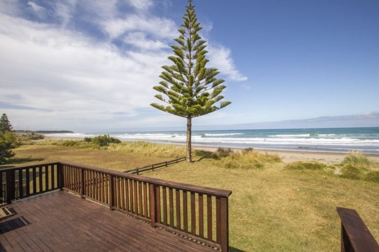 Photo of property in 143 Blue Pacific Parade, Riversdale Beach, Masterton, 5872