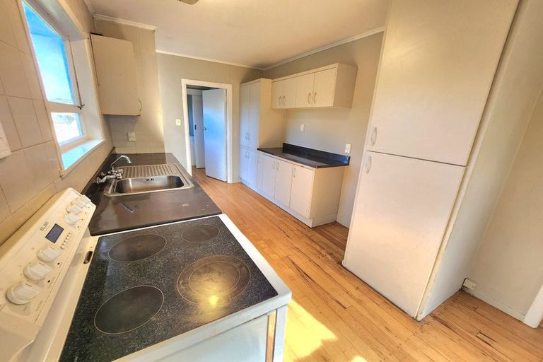 Photo of property in 25 Brentford Place, Manurewa, Auckland, 2102