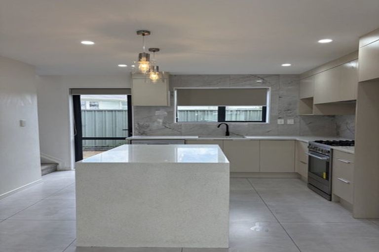 Photo of property in 7c Tairere Crescent, Rosehill, Papakura, 2113