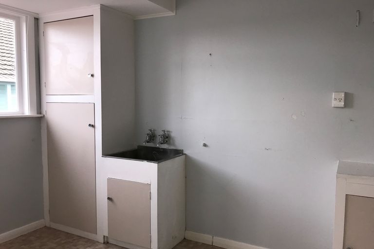 Photo of property in 42 Balmain Street, Halfway Bush, Dunedin, 9010