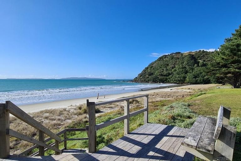 Photo of property in 119 Kenwood Drive, Matarangi, Whitianga, 3592
