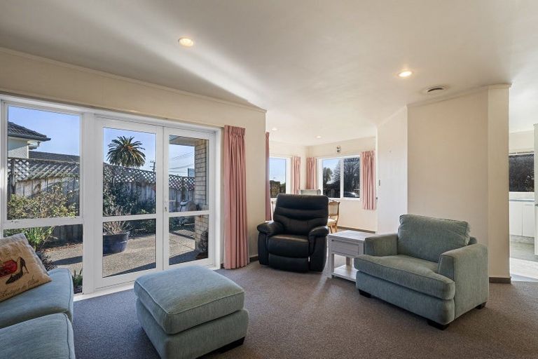 Photo of property in 174 Bath Street, Levin, 5510