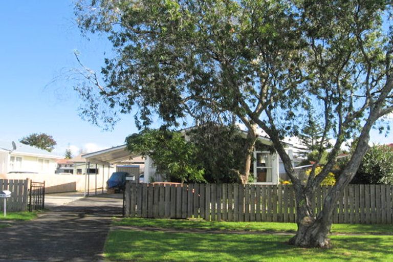 Photo of property in 95 Ennis Avenue, Pakuranga Heights, Auckland, 2010