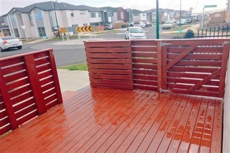 Photo of property in 36 Hikuawa Road, Flat Bush, Auckland, 2019