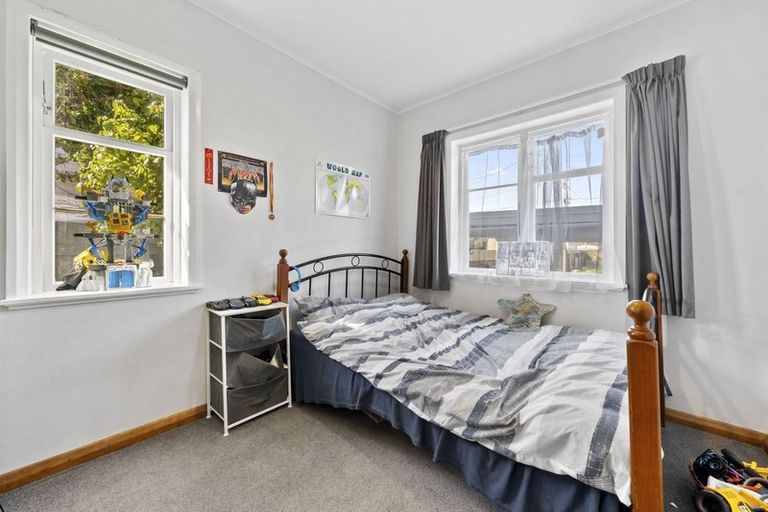 Photo of property in 14 Tirangi Road, Moera, Lower Hutt, 5010