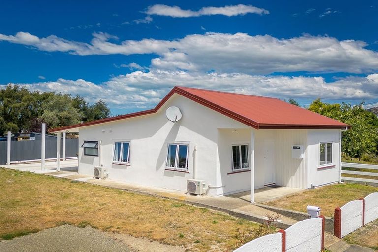 Photo of property in 11 Studholme Street, Waimate, 7924