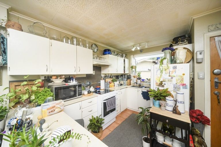 Photo of property in 24 Pembroke Street, Highbury, Palmerston North, 4412