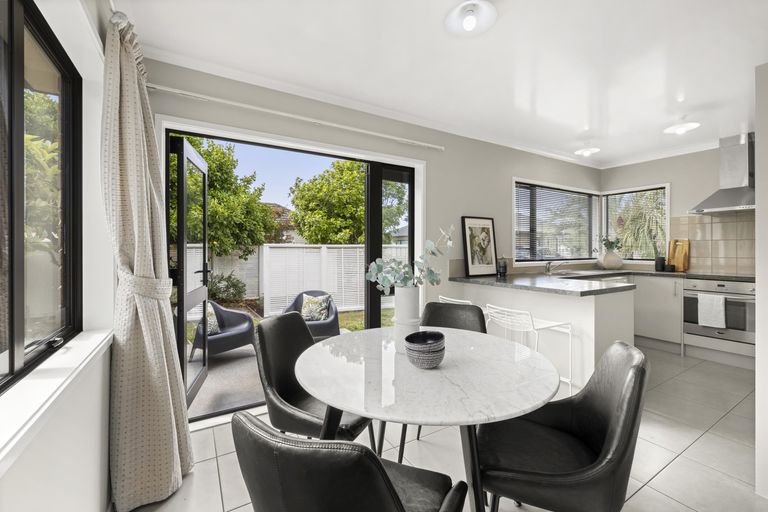 Photo of property in 124a Clarkin Road, Fairfield, Hamilton, 3214