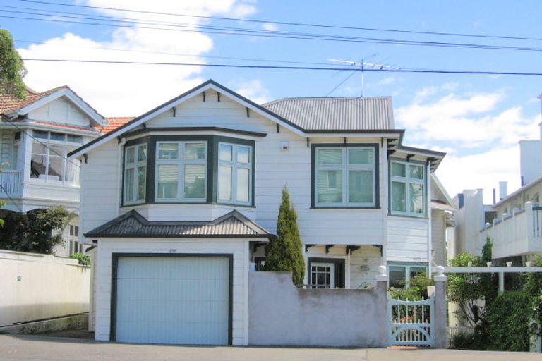 Photo of property in 36a Upland Road, Kelburn, Wellington, 6012