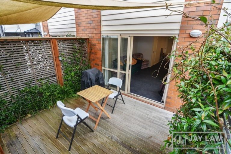 Photo of property in 2/52 Cook Street, Hamilton East, Hamilton, 3216
