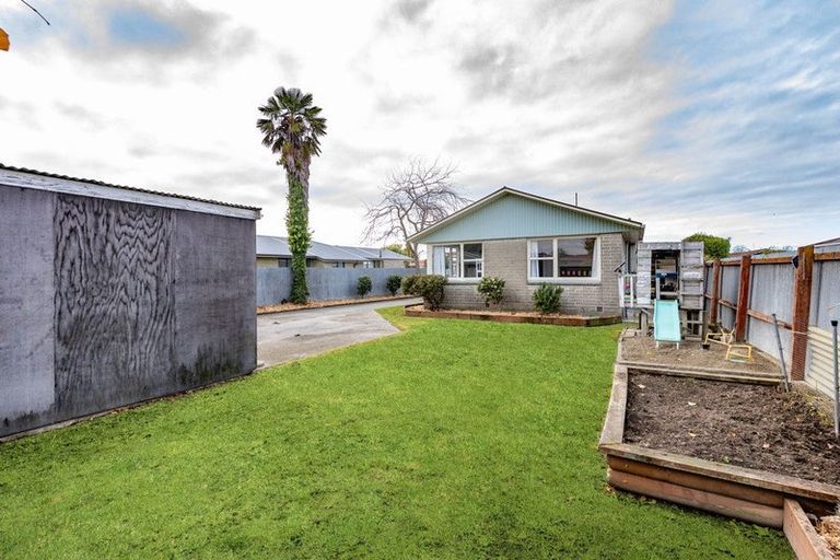 Photo of property in 21 Kinley Street, Rangiora, 7400