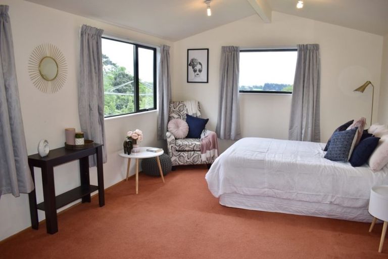 Photo of property in 135 South Manakau Road, Manakau, Otaki, 5583