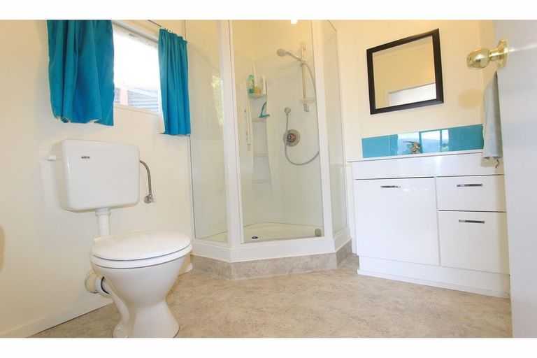 Photo of property in 27 Gravesend Place, Picton, 7220