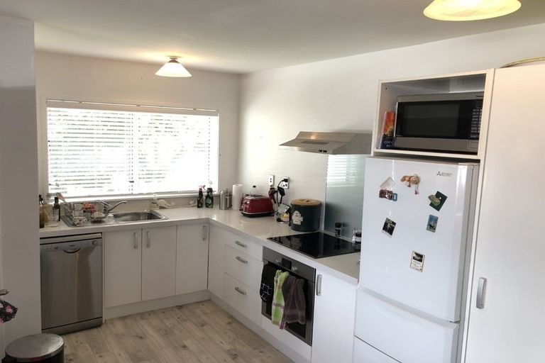 Photo of property in 6/66 Victoria Road, Devonport, Auckland, 0624