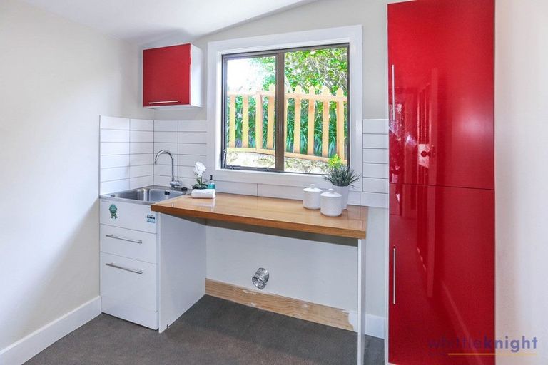 Photo of property in 18 Mount Pleasant Road, Mount Pleasant, Christchurch, 8081