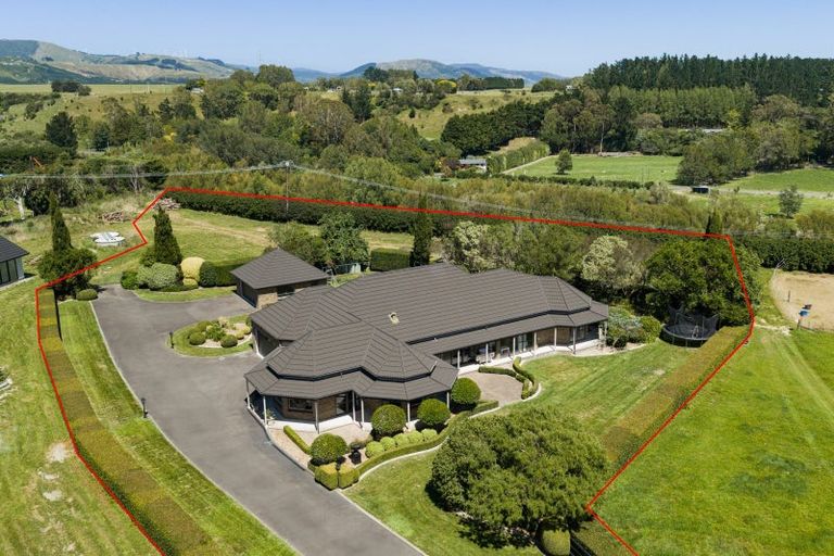 Photo of property in 138 Valley Views, Fitzherbert, Palmerston North, 4472