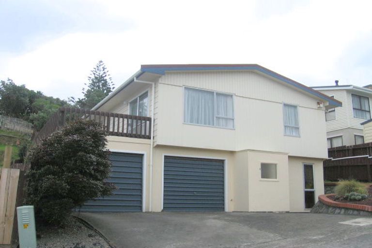 Photo of property in 6 Twomey Grove, Houghton Bay, Wellington, 6023