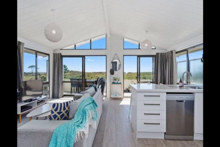 Photo of property in 13620l Papamoa Beach Road, Bethlehem, Tauranga, 3110