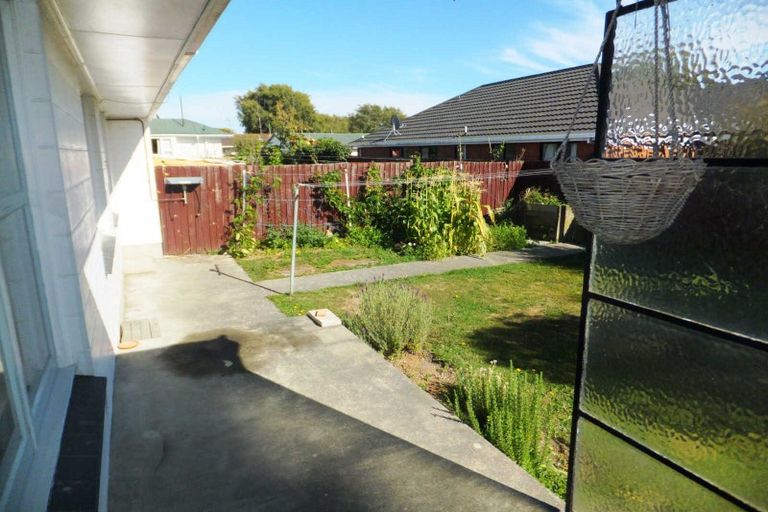 Photo of property in 2/2 Bowen Street, Upper Riccarton, Christchurch, 8041