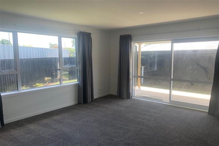 Photo of property in 85 Racecourse Road, Sockburn, Christchurch, 8042