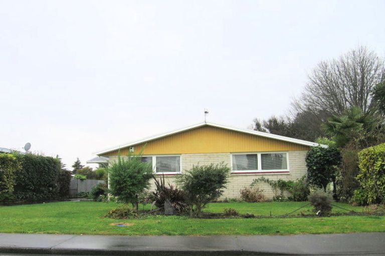 Photo of property in 219 Sunnybank Crescent, Camberley, Hastings, 4120