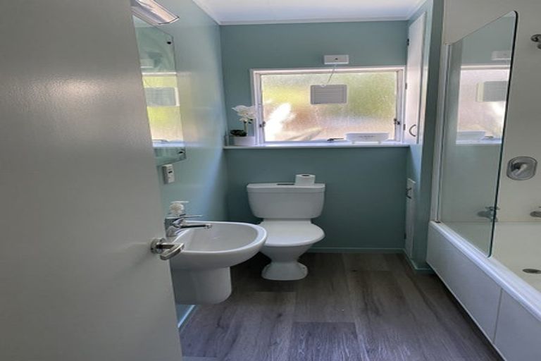 Photo of property in 2/161 Glenmore Street, Kelburn, Wellington, 6012