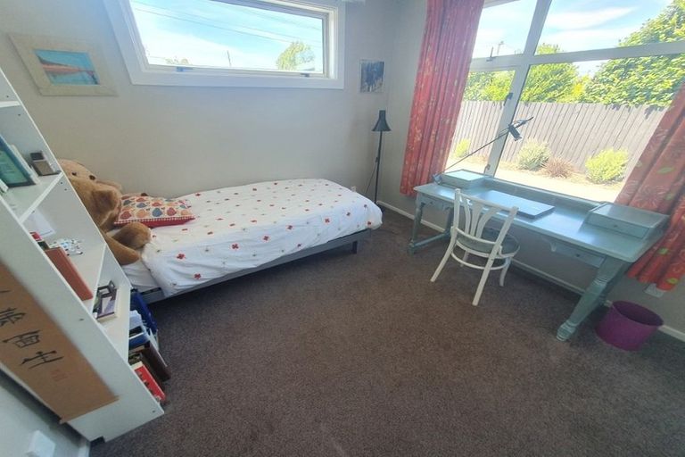 Photo of property in 102c Isleworth Road, Bishopdale, Christchurch, 8053