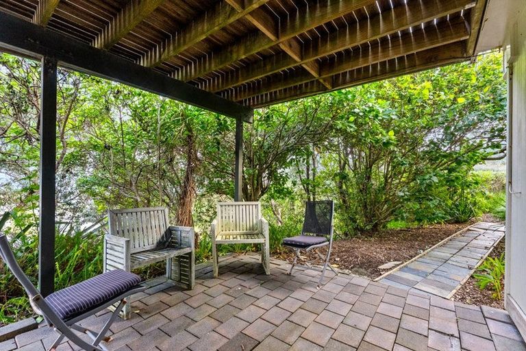 Photo of property in 14 Penguin Street, Leigh, Warkworth, 0985