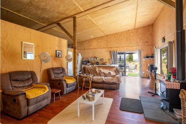 Photo of property in 326 Golden Road, Springvale, Alexandra, 9393