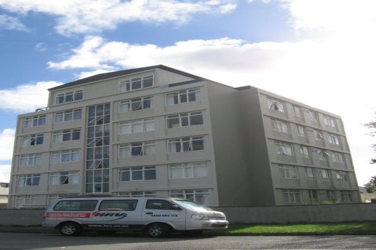 Photo of property in 13-17 Park Avenue, Epuni, Lower Hutt, 5011