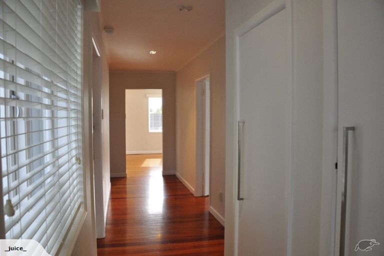 Photo of property in 2/4-6 Calliope Road, Devonport, Auckland, 0624