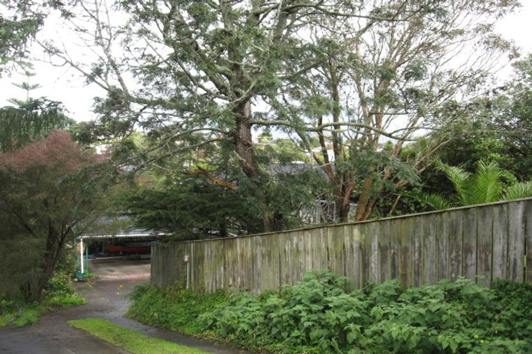 Photo of property in 37 Haseler Crescent, Howick, Auckland, 2014