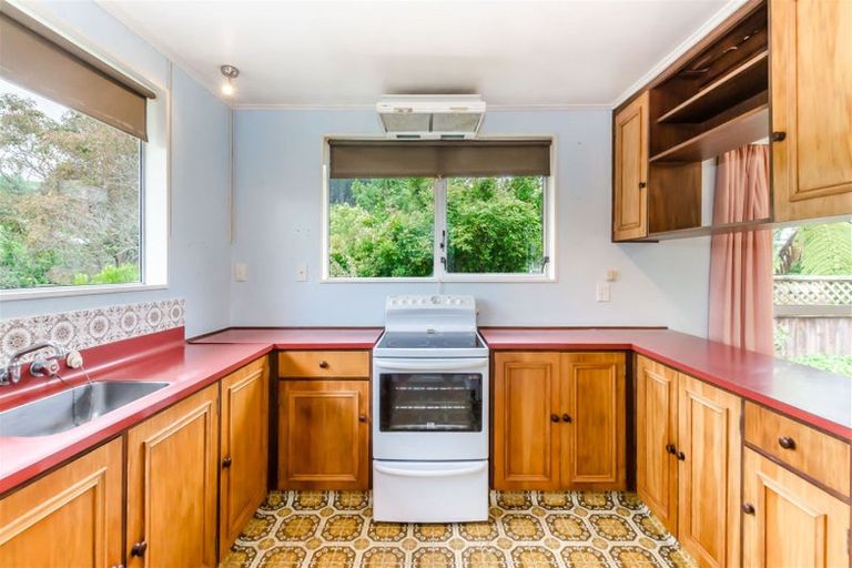 Photo of property in 13 Hookway Grove, Paraparaumu, 5032