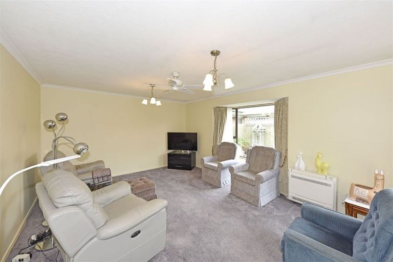 Photo of property in 52 Kintyre Drive, Broomfield, Christchurch, 8042