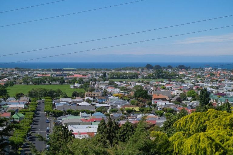 Photo of property in 17 Forfar Street, Clyde Hill, Dunedin, 9011