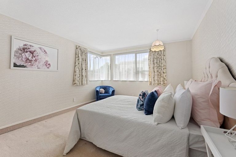 Photo of property in 3a Henry Street, Ebdentown, Upper Hutt, 5018