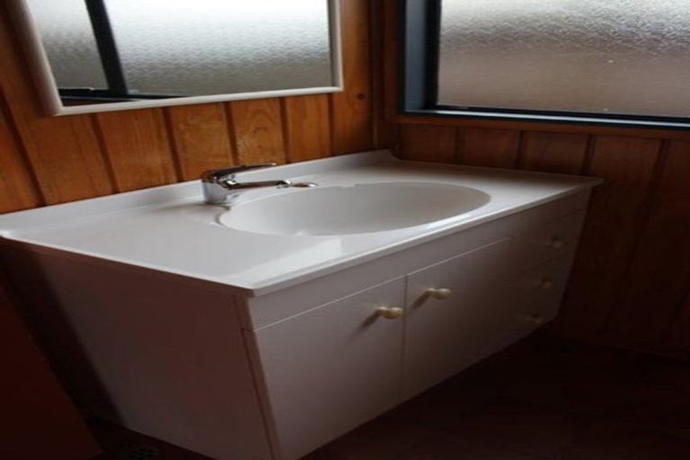 Photo of property in 143 Ridge Road, Howick, Auckland, 2014