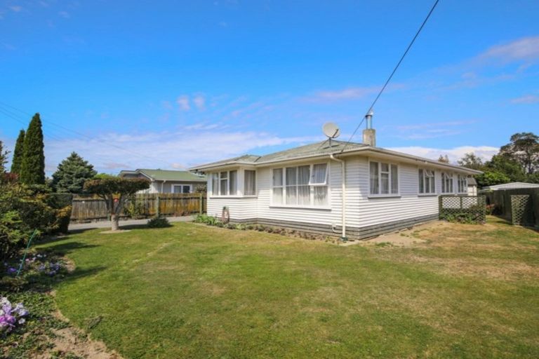 Photo of property in 35 Henderson Street, Riversdale, Blenheim, 7201
